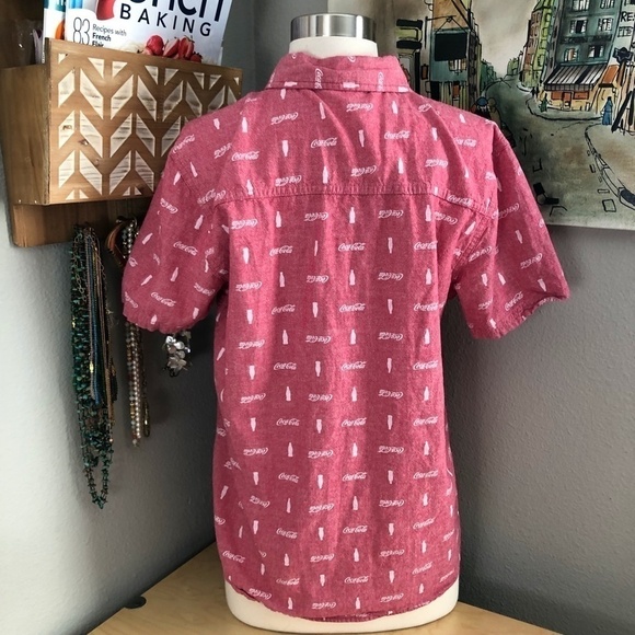 Retro COCA-COLA Short Sleeve Shirt Men's size S Red & White Coke Bottles - Picture 3 of 10